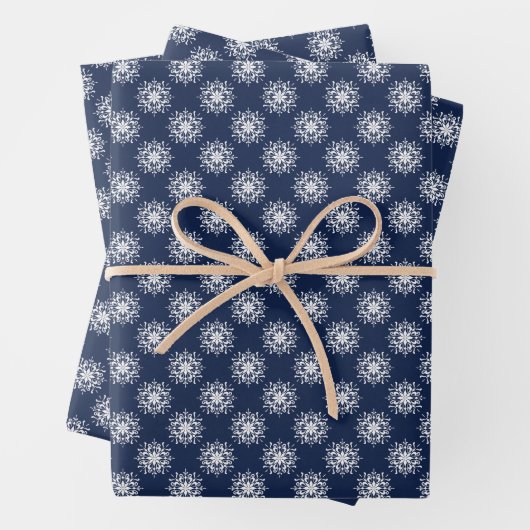 Frosty Snowflake Design auf der Mitternacht Blue S Geschenkpapier Set (Beispiel)