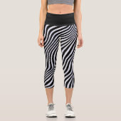 Frosty Zebra Stripes Capri Leggings (Vorderseite)