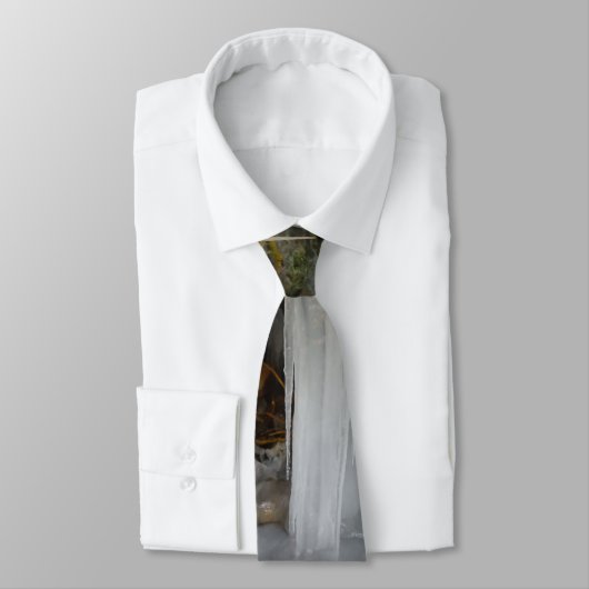 Frozen Cave Neck Tie Krawatte (Gebunden)