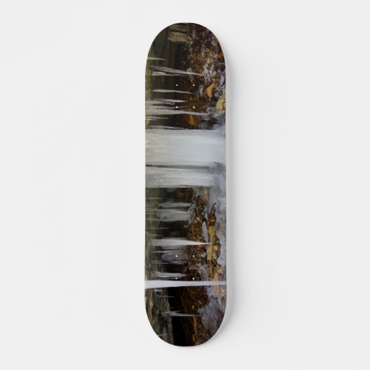 Frozen Cave Skateboard (Vorne)
