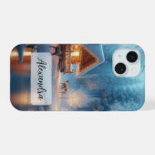 Frozen Fluss, Hirsch, gemütliche Hütte, Pinien iPhone 15 Hülle (Rückseite (Horizontal))