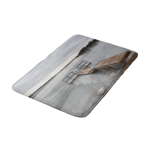 Frozen Lake Dock Badematte (Schrägansicht)