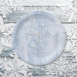 Frozen Winter Silver Snowflake Blue Baby Dusche Pappteller<br><div class="desc">Dieser gefrorene Winter "ein wenig Schneeflocke ist auf dem Weg" Junge Baby Duschpapiertafel mit Imitaten/Fake Silberschneeflocken auf hellblauem Hintergrund in Aquarell. Personalisieren Sie es für Ihre Bedürfnisse. In meinem Geschäft finden Sie passende Produkte.</div>