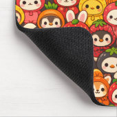 Früchte-Freunde-Parade | Niedliche Tier Chibi Mousepad (Ecke)