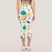 Fruchtmuster, Pflaume, Orange, Zitrone, Birne, Apf Capri Leggings (Rückseite)