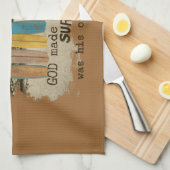 Früher Mann-und Frauen-surfender Spaß mit Küchentuch (Viertel Falte)