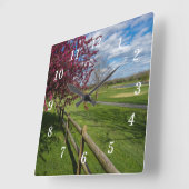 Frühjahr an der Rivercut Wall Uhr (Winkel)