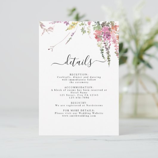 Frühjahrs-Wiese-Wildblumen Hochzeitkarte RSVP Karte (Stehend Vorderseite)