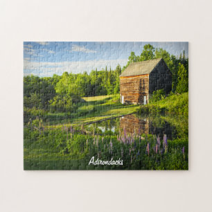 Frühjahrsbild einer alten Scheune in Adirondacks, Puzzle