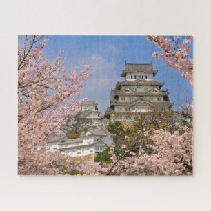 Frühjahrskirsche Blüten auf Himeji Castle in Japan Puzzle