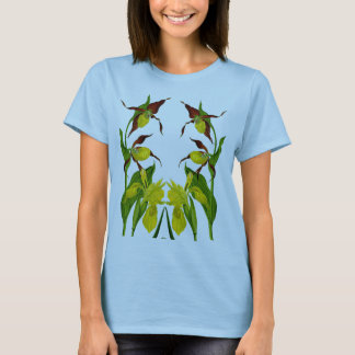 Frühling hat entsprungenes angepasstes mit T-Shirt