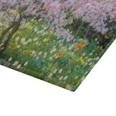 Frühling in Claude Monets Garten Schneidebrett (Ecke)