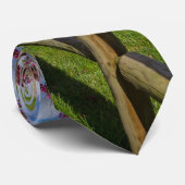 Frühling in Rivercut Neck Tie Krawatte (Gerollt)