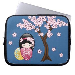 Frühling Kokeshi Puppe - niedlicher japanischer Laptopschutzhülle