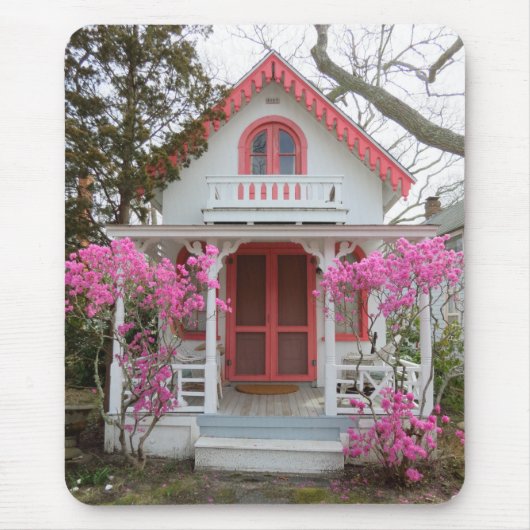 Frühling und Viktorianische Hütte - Martha's Viney Mousepad (Vorne)