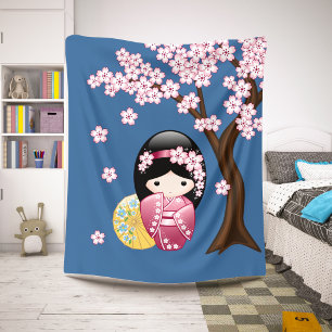 Frühlings-Kokeshi-Puppe - Süße japanische Geisha a Sherpadecke