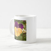 Frühlings-Stiefmütterchen Kaffeetasse (Vorderseite Links)