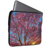 Frühlingsaufwachen - blühende Baumlandschaft Laptopschutzhülle (Vorne Rechts)