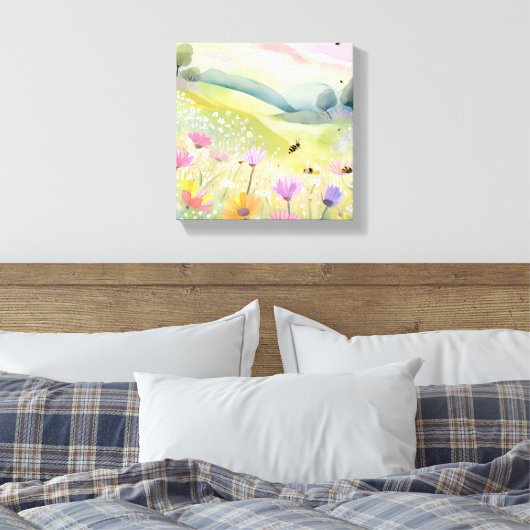 Frühlingsbeere Blume Fields | Blütenfarbene Natur Leinwanddruck (Insitu (Schlafzimmer))