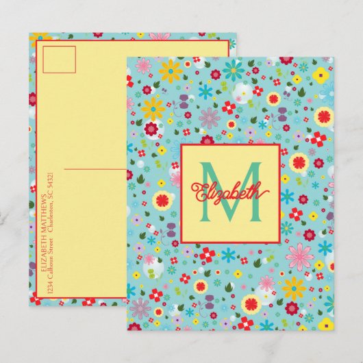 Frühlingsblumen auf aquablauem Monogramm Postkarte (Vorne/Hinten)