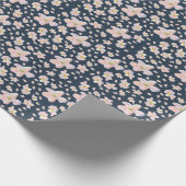 Frühlingsblumen auf dunkelblau geschenkpapier (Ecke)