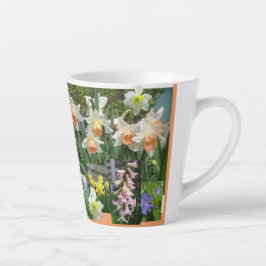 Frühlingsblumen Collage Latte Tasse