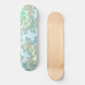 Frühlingsblumen Fraktal Skateboard (Vorderseite)