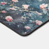 Frühlingsblumen und der Wald Schreibtischunterlage (Ecke)