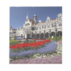 Frühlingsblumen und historischer Bahnhof, Notizblock