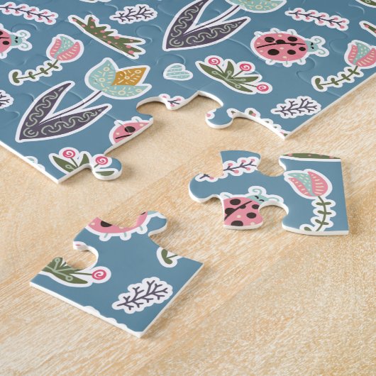 Frühlingsblumen und Ladybug Muster Puzzle (Seite)