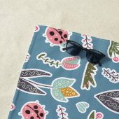 Frühlingsblumen und Ladybug Muster Strandtuch (Beispiel)
