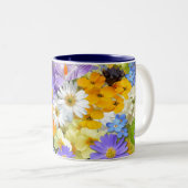 Frühlingsblumen Zweifarbige Tasse (VorderseiteRechts)