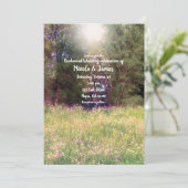 Frühlingsblumenbezaubernde Waldbäume Hochzeitswald Einladung (Stehend Vorderseite)