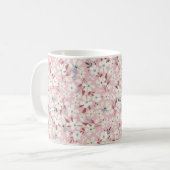 Frühlingsblumenmuster. Nahtloser blumengeschmückte Kaffeetasse (Vorderseite Links)