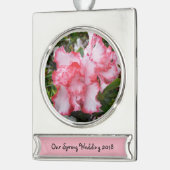 Frühlingsblüten mit doppeltem Rot und weißem Azale Banner-Ornament Silber (Links)