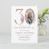 Frühlingsfloral Foto 30. Geburtstag Einladung (Stehend Vorderseite)