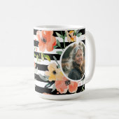 Frühlingsfloral | Schwarzer Streifen | Foto der Mu Kaffeetasse (VorderseiteRechts)