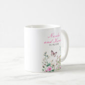 Frühlingsgrüne Schmetterlings-Blumenhochzeit Kaffeetasse (VorderseiteRechts)