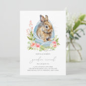 Frühlingshasen in Eierfloralgeschlecht Einladung (Stehend Vorderseite)