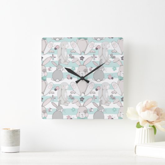 Frühlingshasen Quadratische Wanduhr (Zuhause)