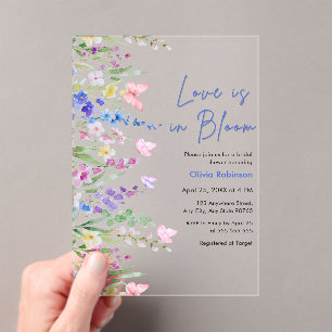 Frühlingshochzeit Floral Love is in Bloom Brautpar Acryleinladungen
