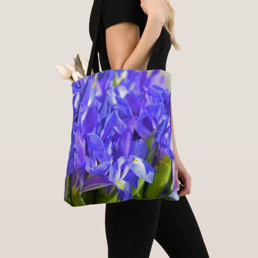 Frühlingsiris Tasche (Von Nahem)