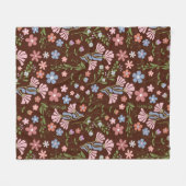Frühlingspark mit schokoladenbraunem Hintergrund Fleecedecke (Vorderseite (Horizontal))