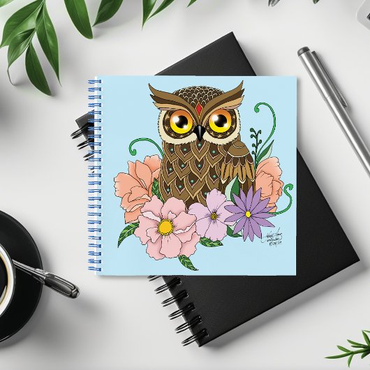 Frühlingspastel Blume Owl Notizblock
