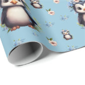 Frühlingspinguine mit blauen Blume Geschenkpapier (Rolleneckpunkt)