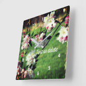 Frühlingspink und weiß Blüten   Quadratische Wanduhr (Winkel)