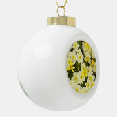 Frühlingsprirosen Keramik Kugel-Ornament (Links)