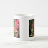 Frühlingsrosa blühende Ruhe Kaffeetasse (Mittel)