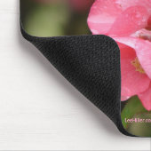 Frühlingsrote Blütenquitte Mousepad (Ecke)