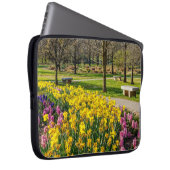 Frühlingssaison Blumengarten Laptopschutzhülle (Vorne Rechts)